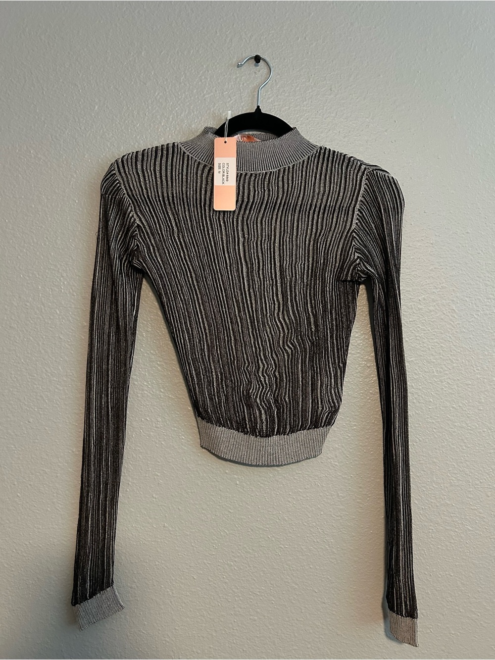 Ami Metallic Ribbed Mock Neck Long Sleeve Top - Gray